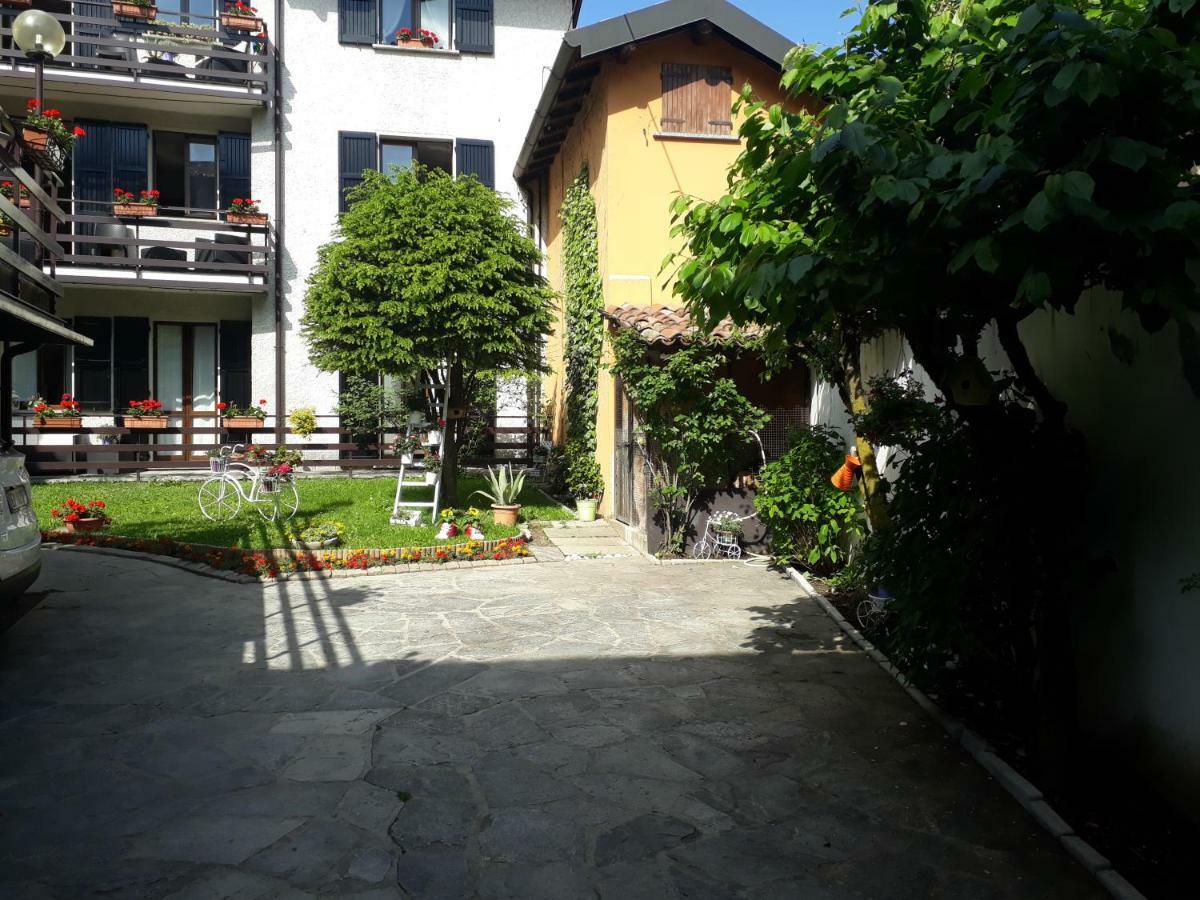 Da Mara Lago Di Como Sormano Exterior photo
